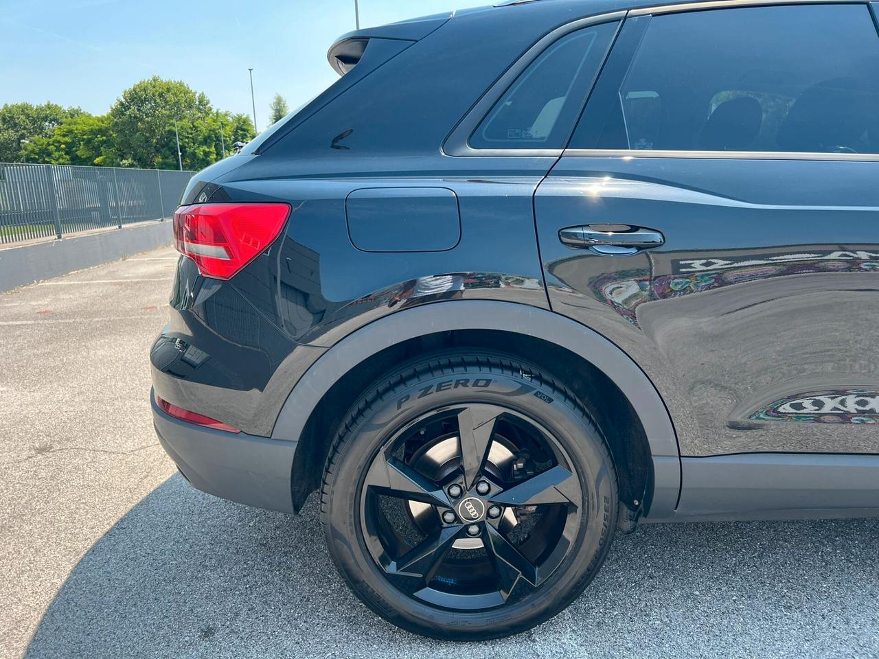 Audi Q3 35 TDI Business Advanced