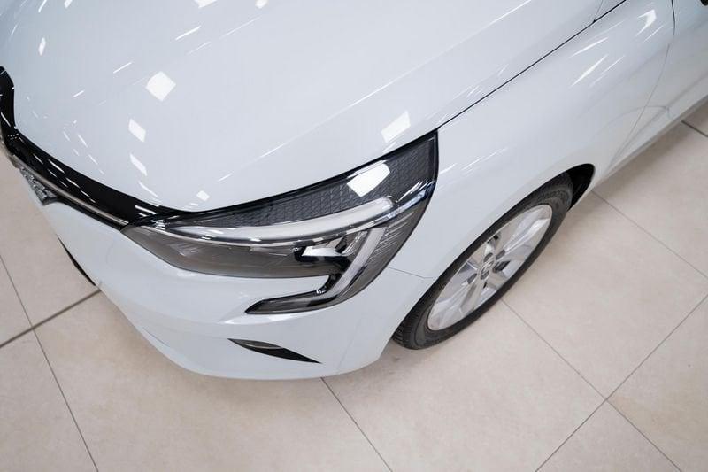 Renault Clio 1.6 E-Tech hybrid Intens 140cv auto my21