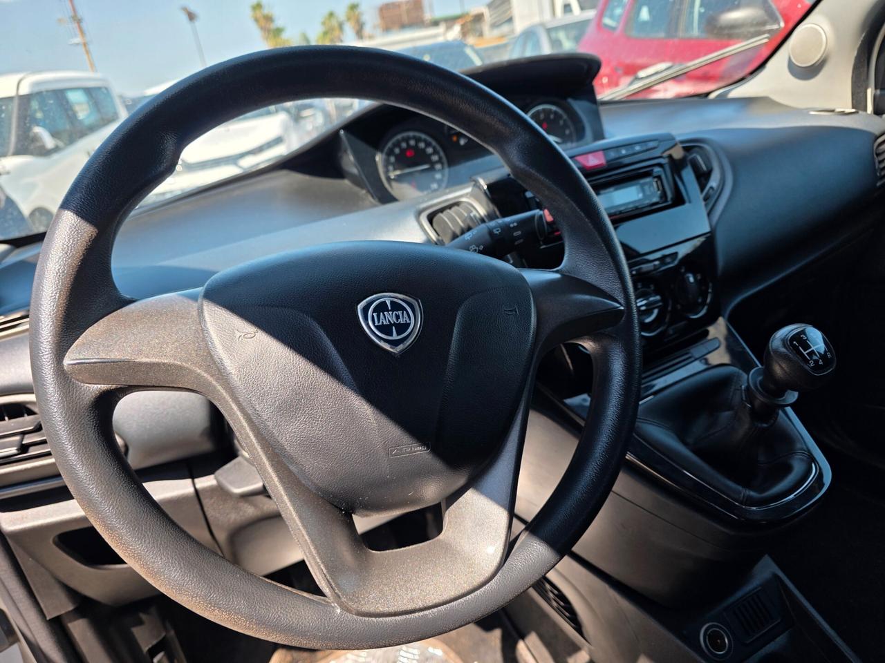 Lancia Ypsilon 1.2 69 CV 5 porte GPL Ecochic Gold