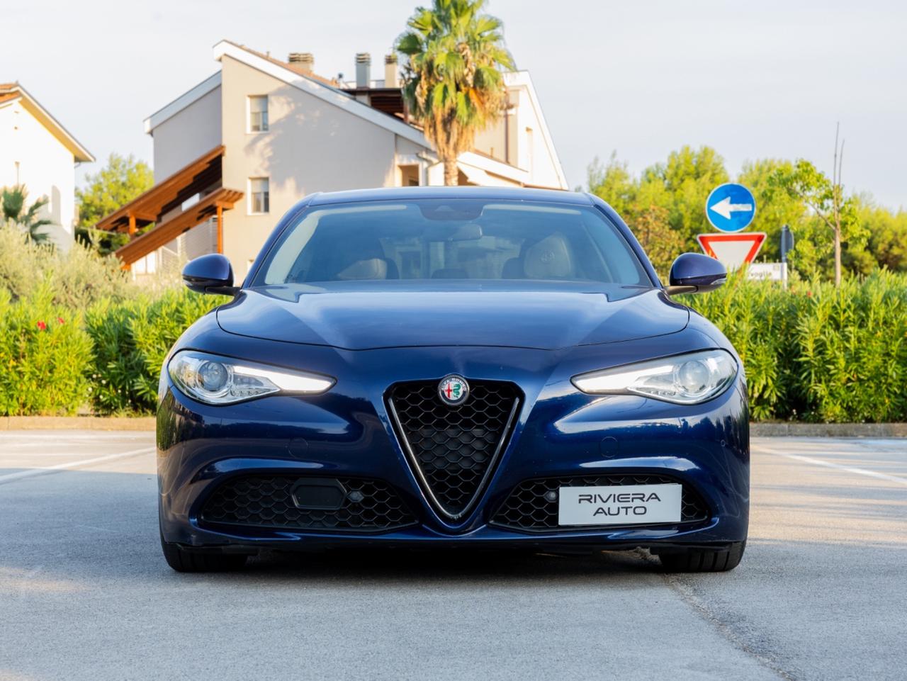 Alfa Romeo Giulia 2.2 Turbodiesel 180 CV AT8 Business Sport Launch Ed.