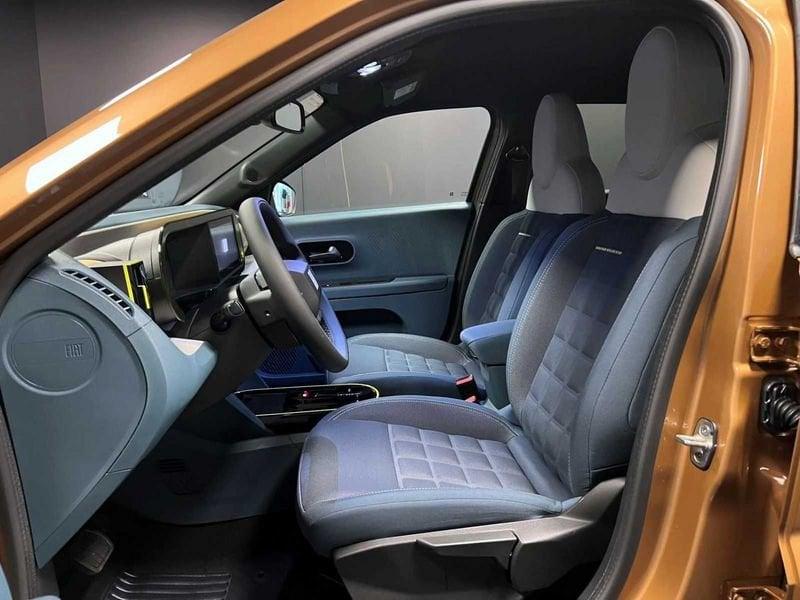 FIAT Grande Panda Grande Panda 5p 1.2 Hybrid eDCT 110cv S&S La Prima