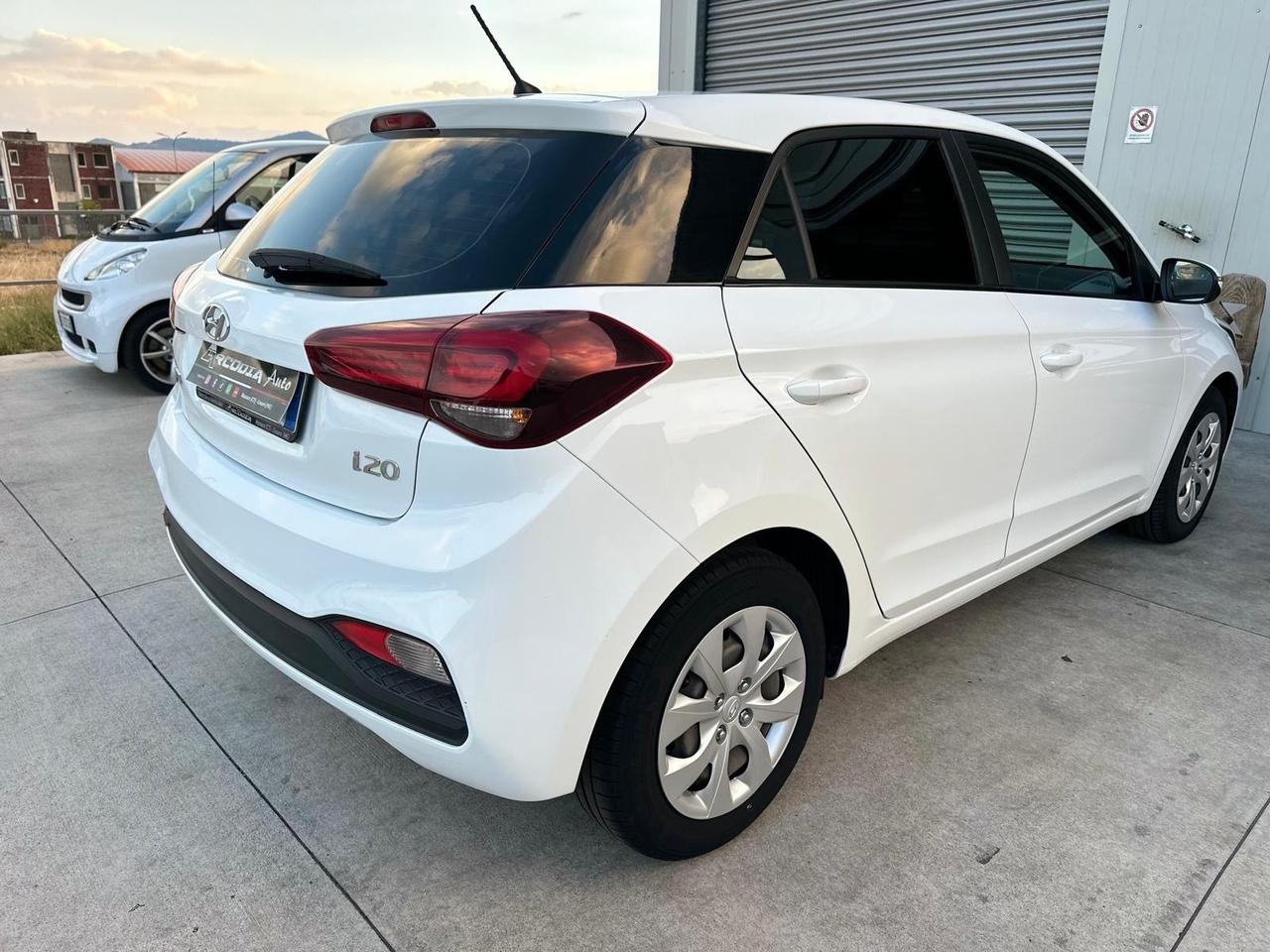 Hyundai i20 1.2 5 porte Connectline