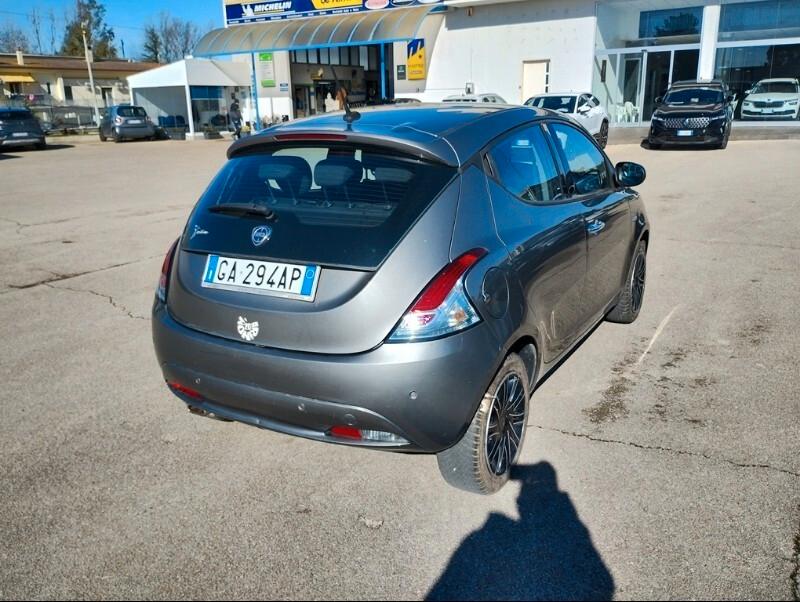 Lancia Ypsilon 1.2 69cv Gold Solo 22 mila km