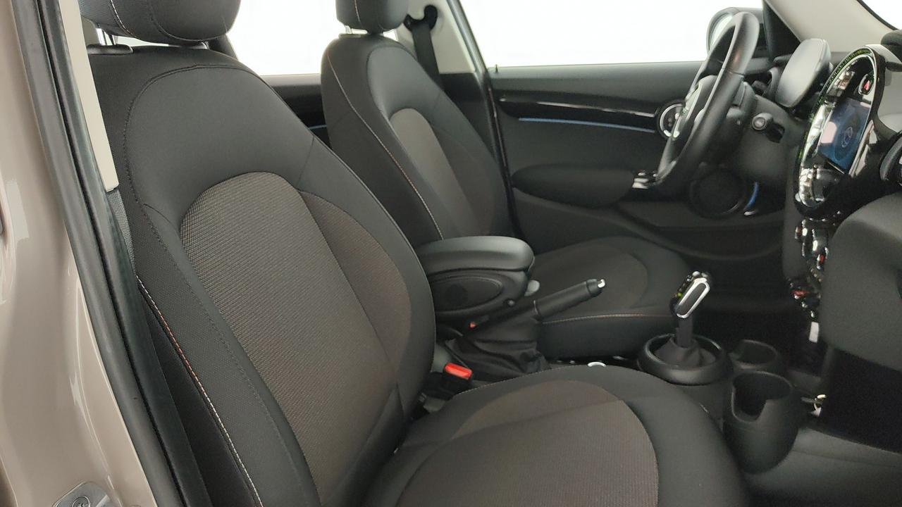 MINI Mini IV F55 2021 5p - Mini 5p 1.5 Cooper Classic auto