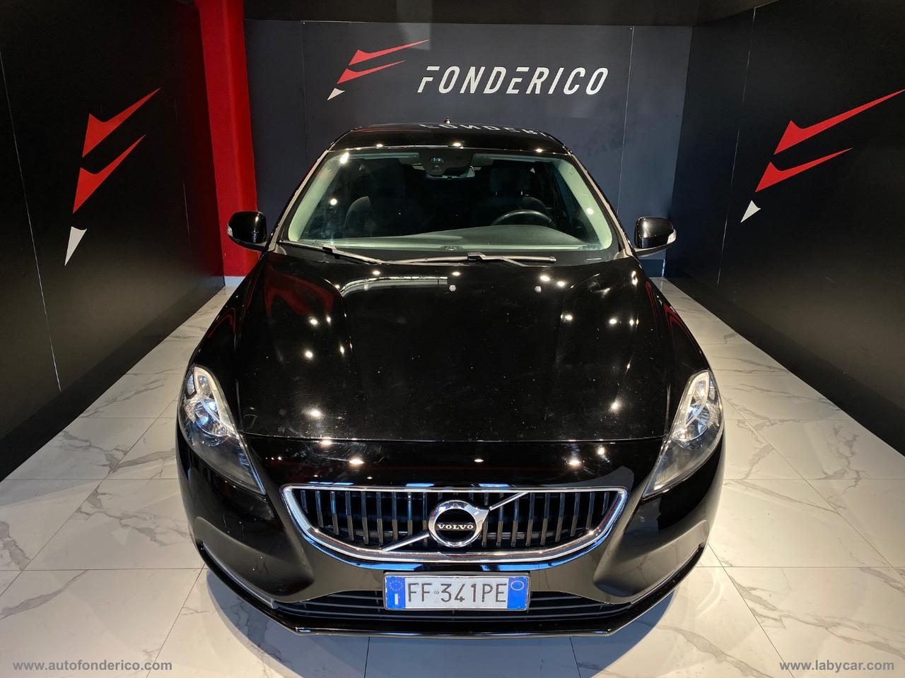 VOLVO V40 D2 Momentum