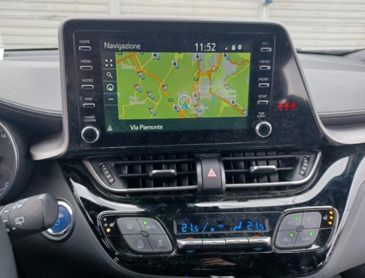 Toyota C-HR 1.8 Hybrid E-CVT Business