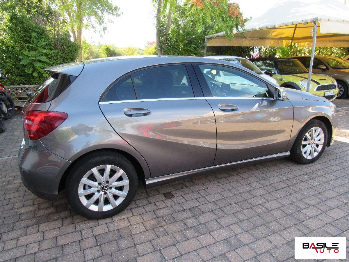 MERCEDES - Classe A - A 160 d Automatic Premium