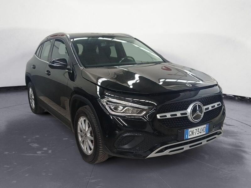 Mercedes-Benz GLA (H247) 180 d Automatic Business