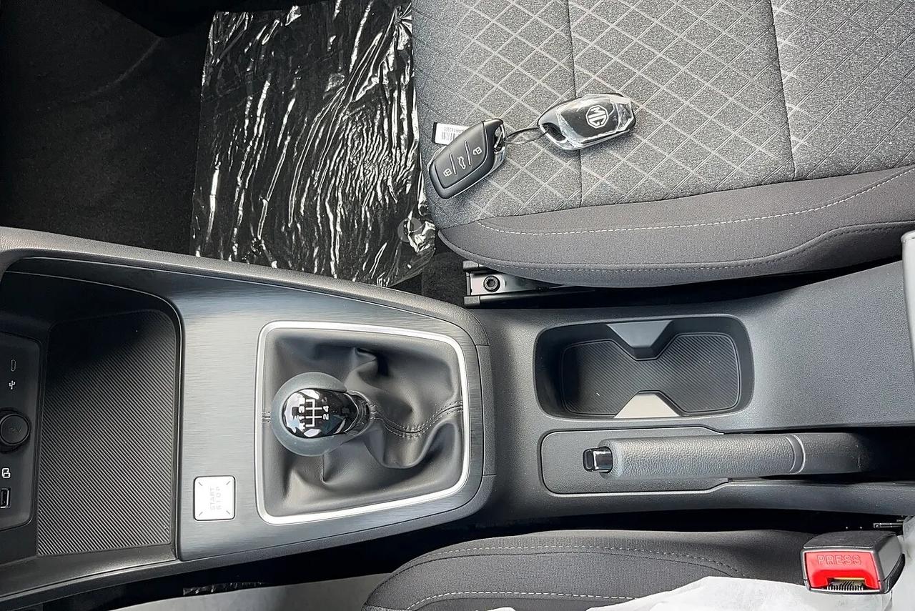 Mg ZS Classic 1.5 STANDARD KM0