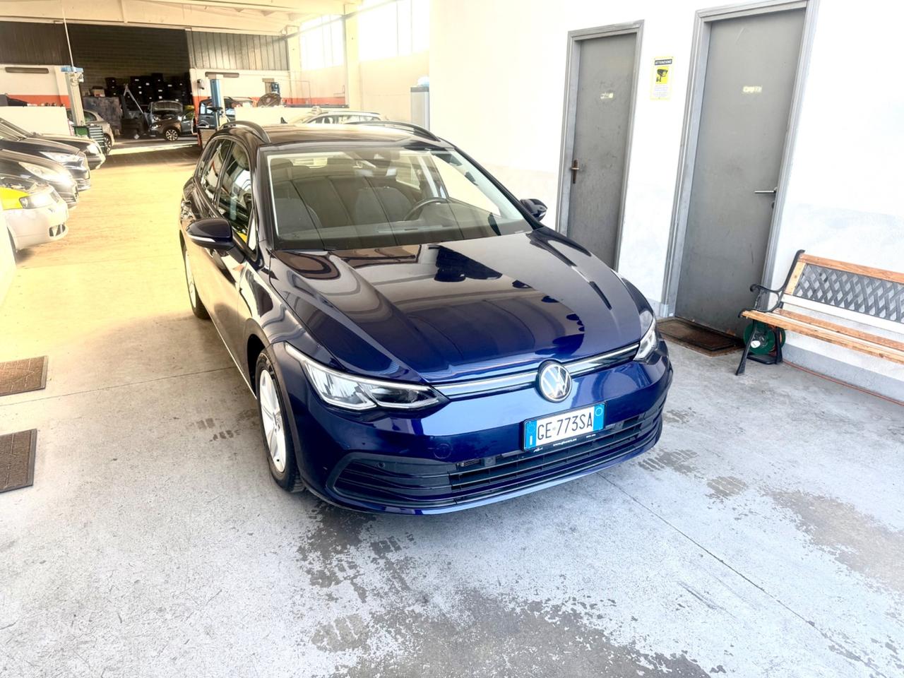 Volkswagen Golf Variant 1.0 eTSI EVO DSG Life