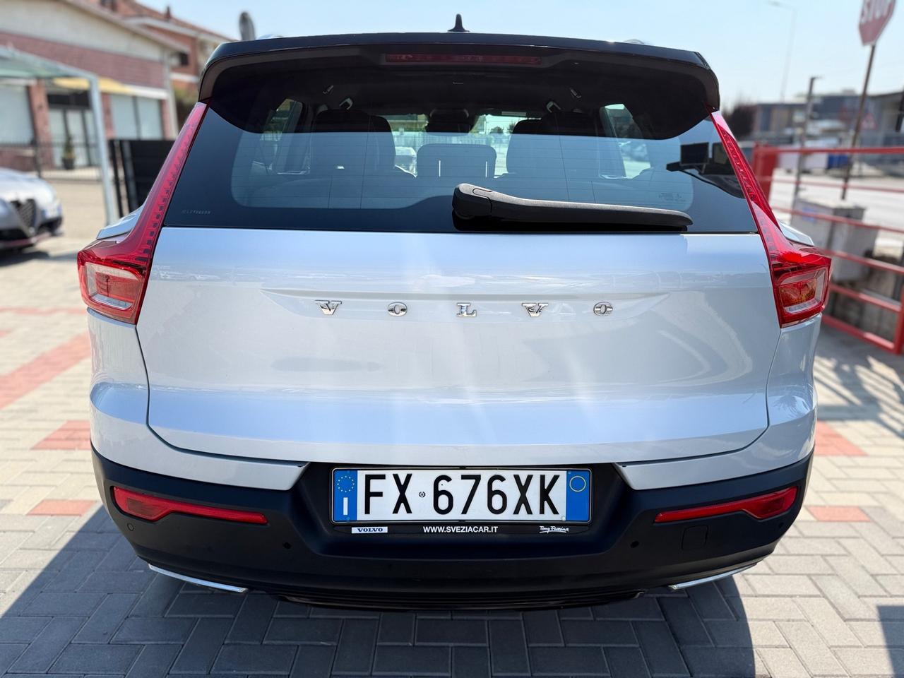 Volvo XC40 T4 Geartronic R-design 190CV PERLATO