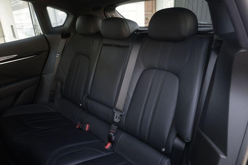 Maserati Levante Maserati Levante 3.0 V6 350cv GranLusso Q4 auto 257KW ANNO 2021