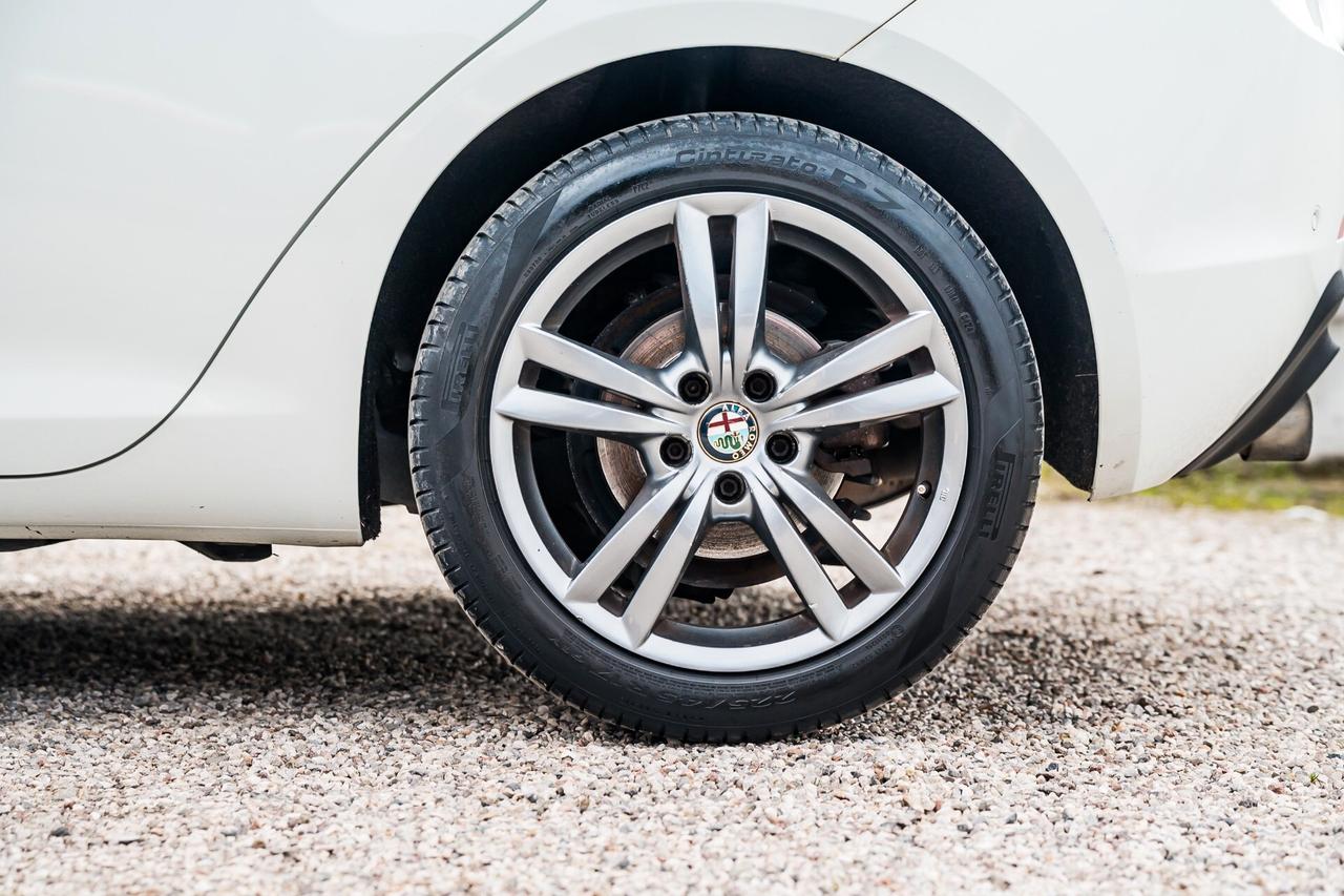 Alfa Romeo Giulietta 1.4 Turbo 120 CV GPL Distinctive