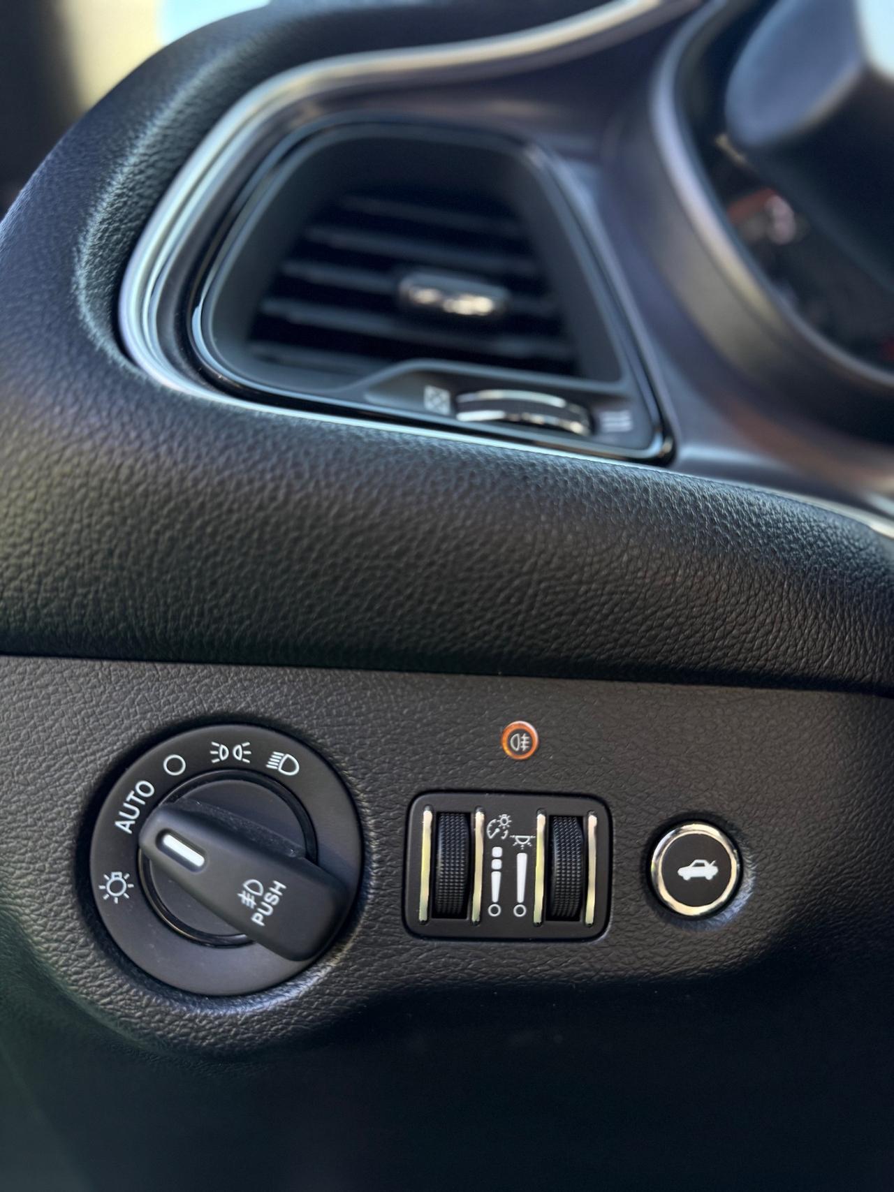 Dodge Nitro CHALLENGER 3.6 V6 305CV FULL OPTIONAL