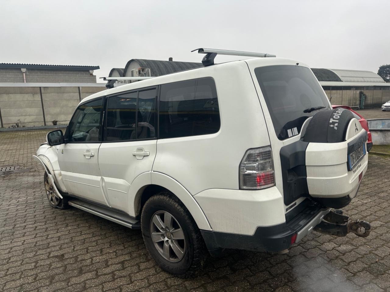 Mitsubishi Pajero 3.2 DI-D 16V 5p. Intense