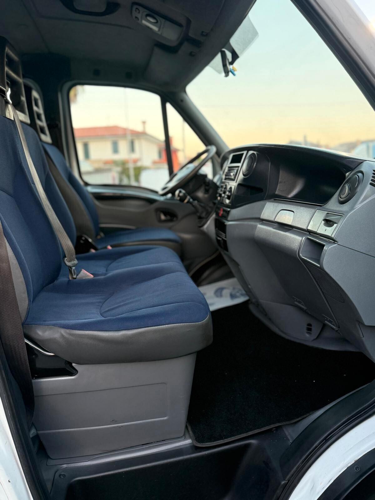 IVECO DAILY 35C 15 RIBALTABILE TRILATERALE