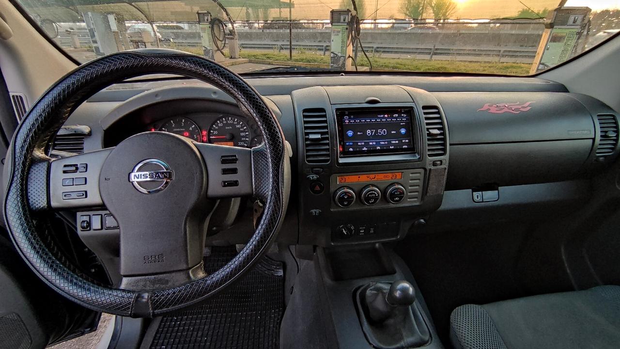 Nissan Navara PICK-UP 2.5 dCi DOPPIA CABINA Hard Top - 2008