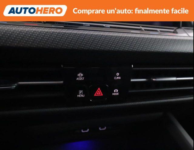 VOLKSWAGEN Golf Variant 1.5 eTSI EVO ACT DSG R-Line