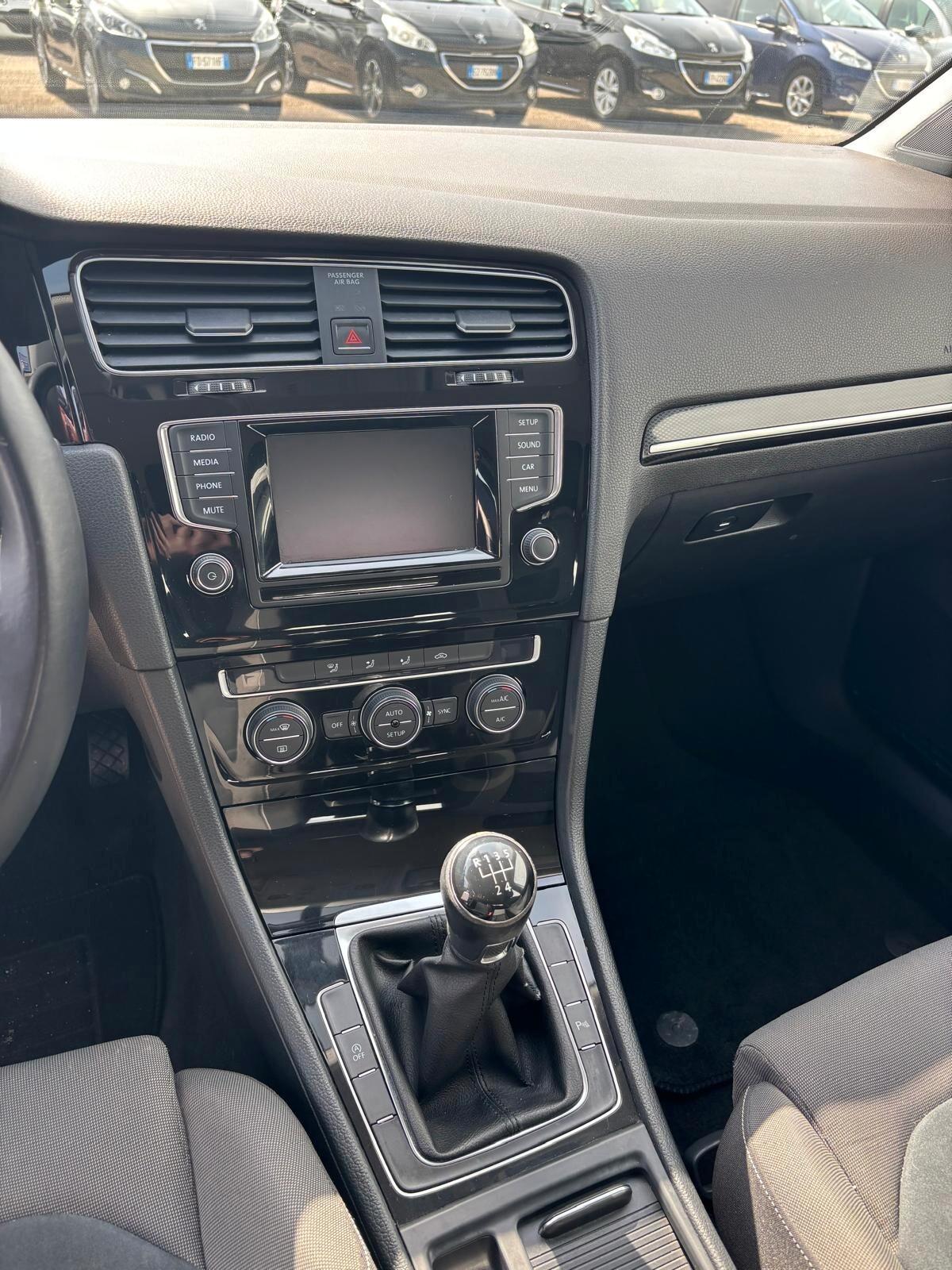 Volkswagen Golf 1.6 TDI 5 porte - 2013