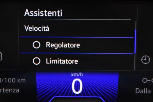 VOLKSWAGEN Polo 1.0 TSI Life *CARPLAY WIRELESS*LED*LANE ASSIST*