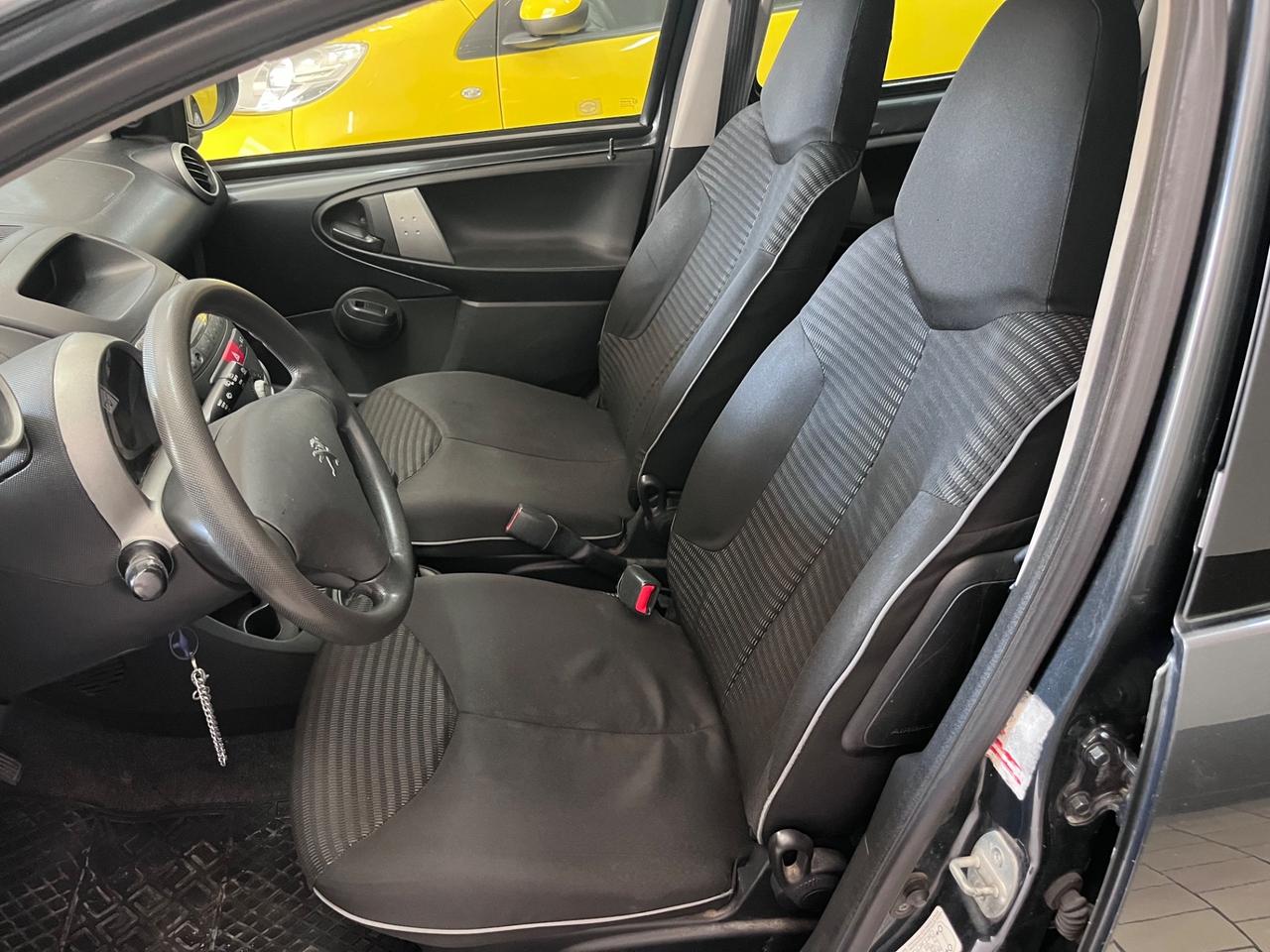 Peugeot 107 1.0 68CV 5p optional 2012