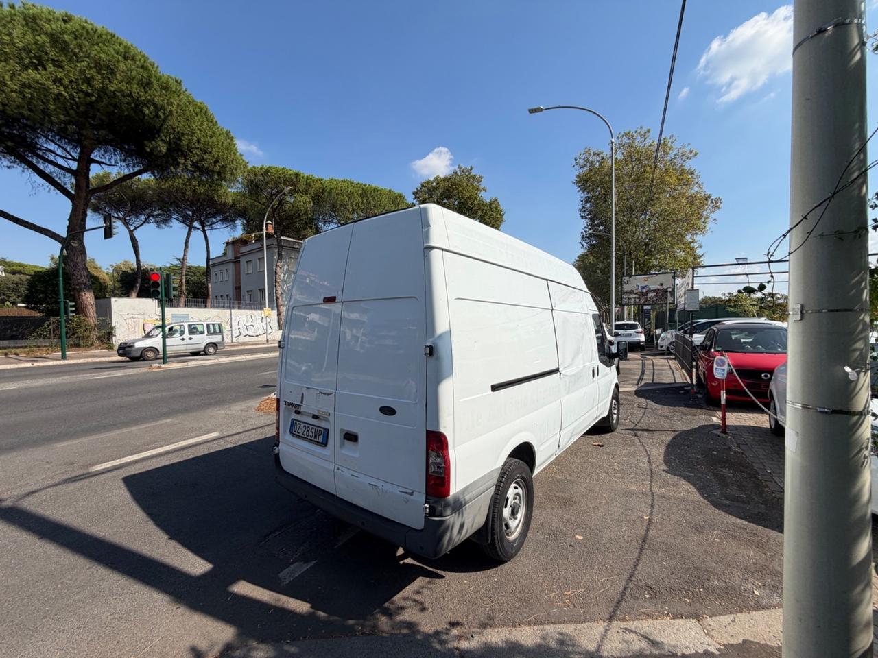 Ford Transit Courier 350l VAN 2.2.