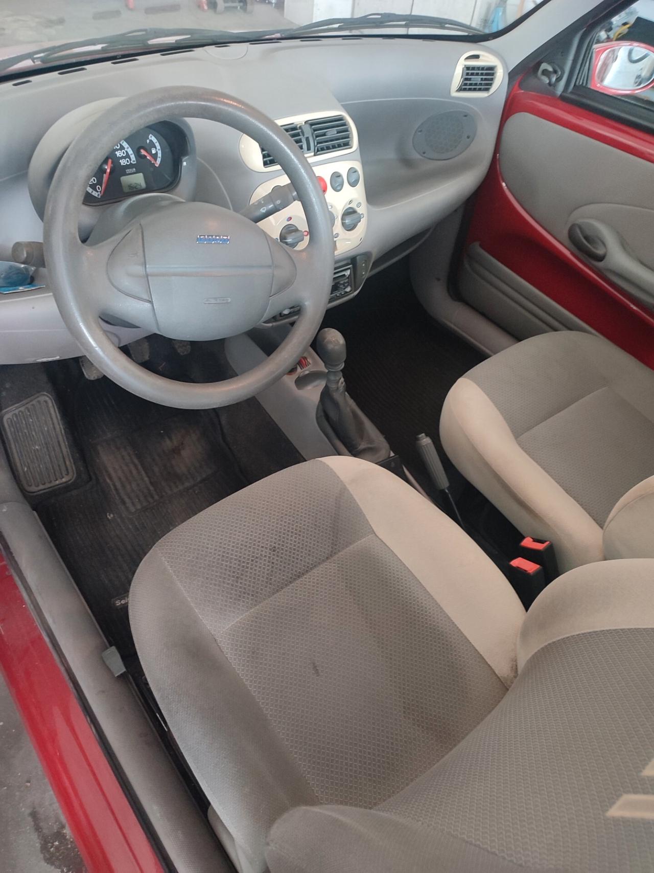 Fiat 600 1.1 BENZ (SERVOSTERZO+VETRI ELETTRICI)