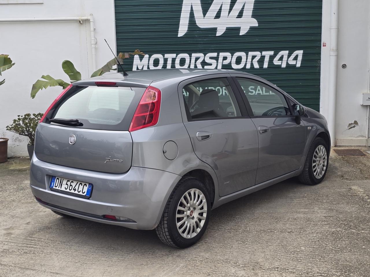 Fiat Grande Punto 1.4 5 porte AUTOMATICA