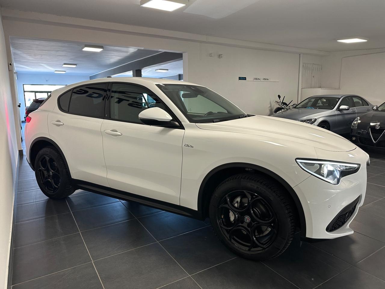 ALFA ROMEO STELVIO 2.2T SUPER 190CV Q4 GARANZIA