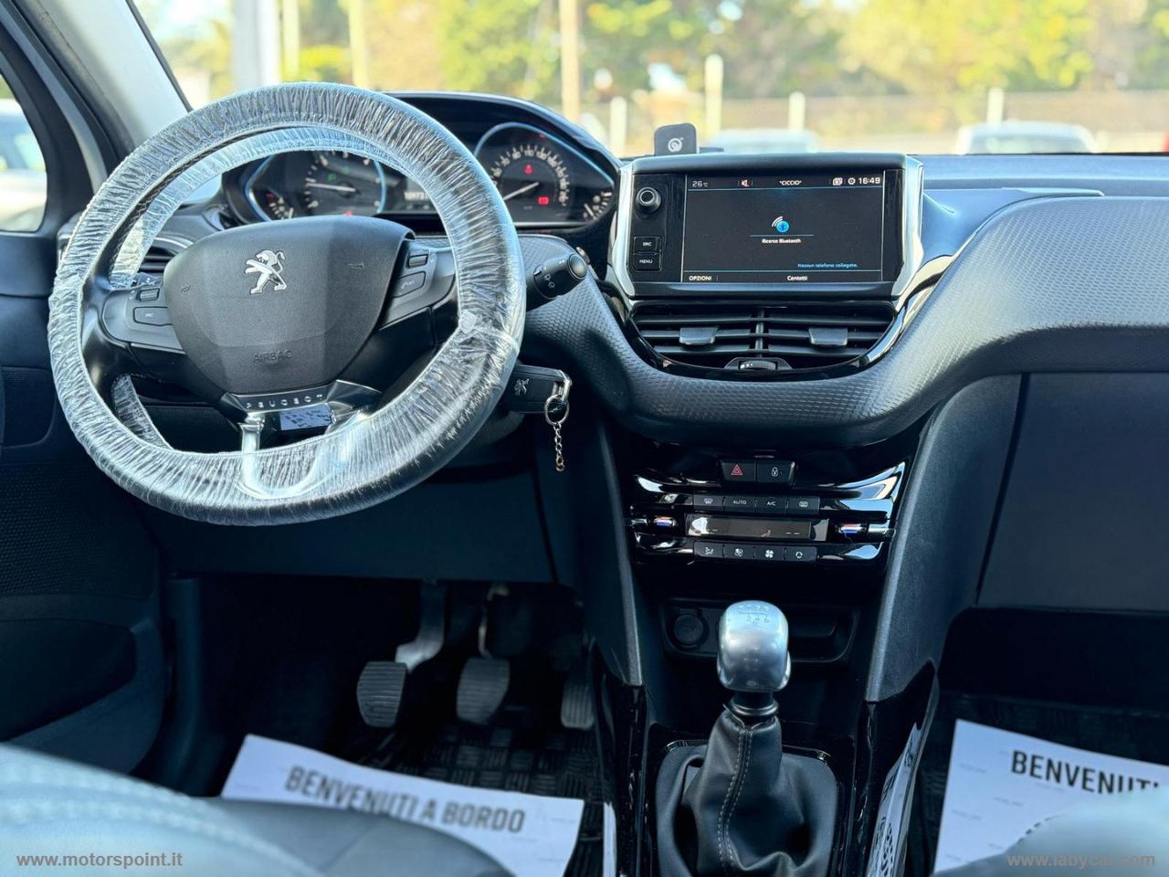 PEUGEOT 2008 BlueHDi 100 S&S Black Matt