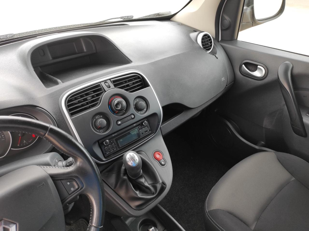 Renault Kangoo 1.5 dCi - 90cv 5 posti AUTOCARRO