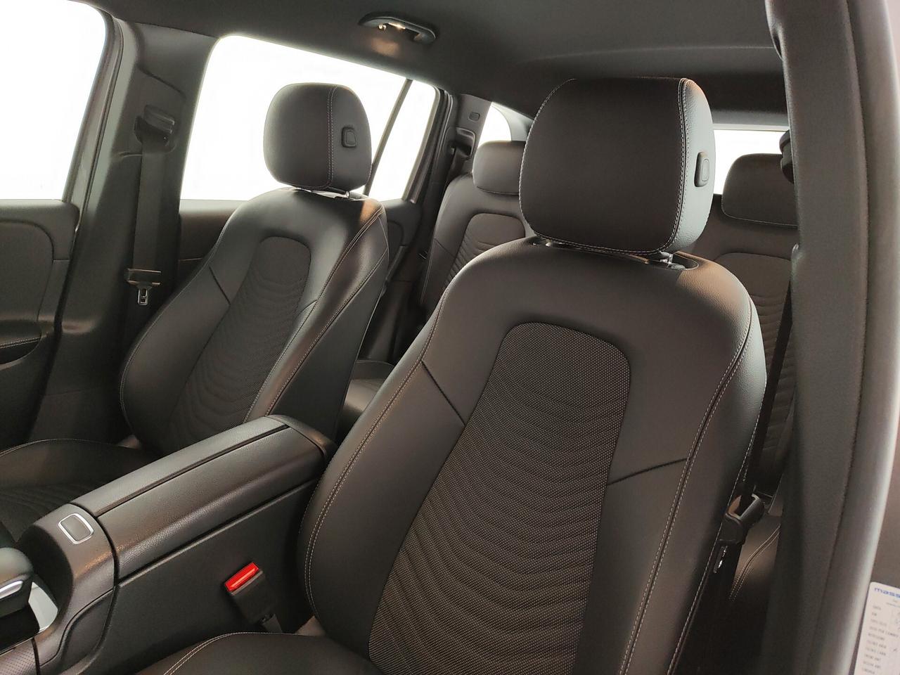 Mercedes-benz GLB 180 d Automatic Business