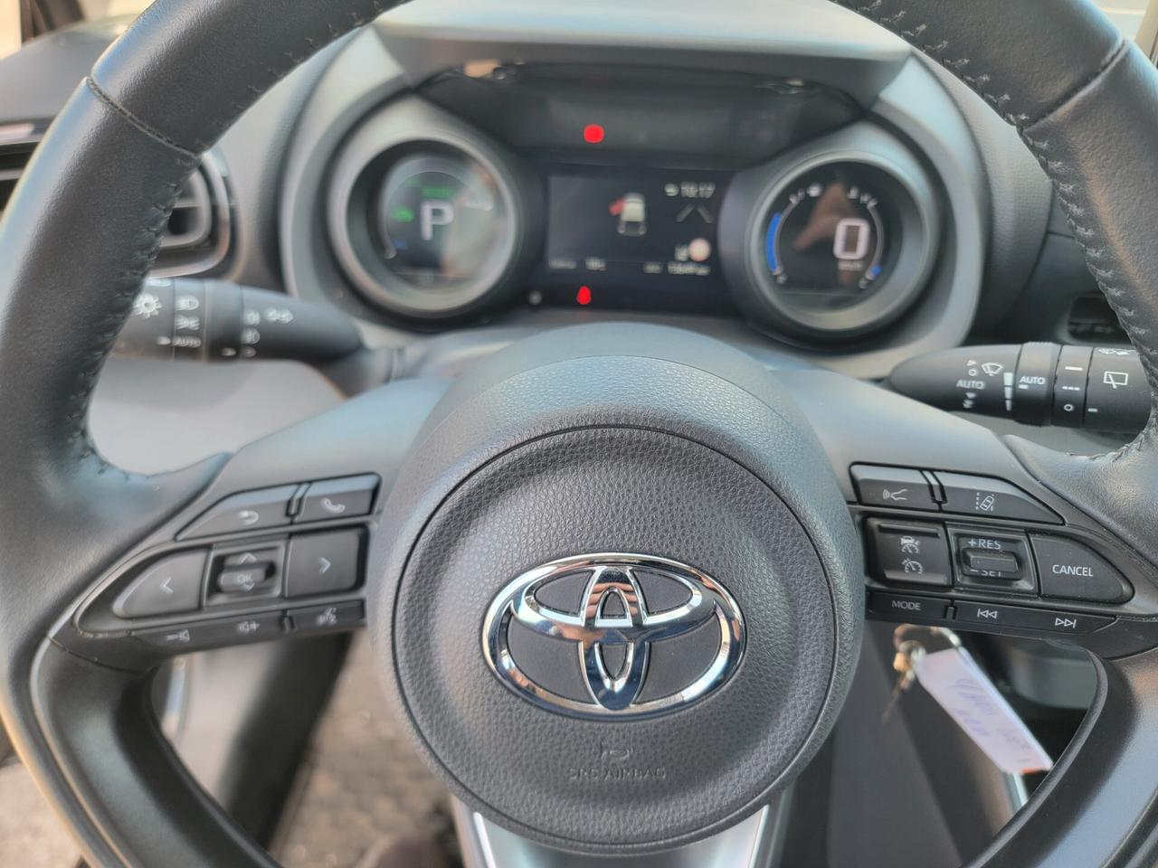 Toyota Yaris 1.5 Hybrid Trend SOLO 13 MILA KM !