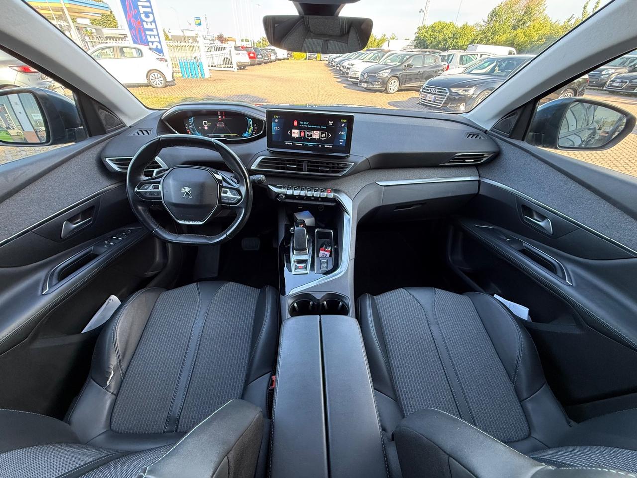 Peugeot 3008 Hybrid 225 e-EAT8 Allure