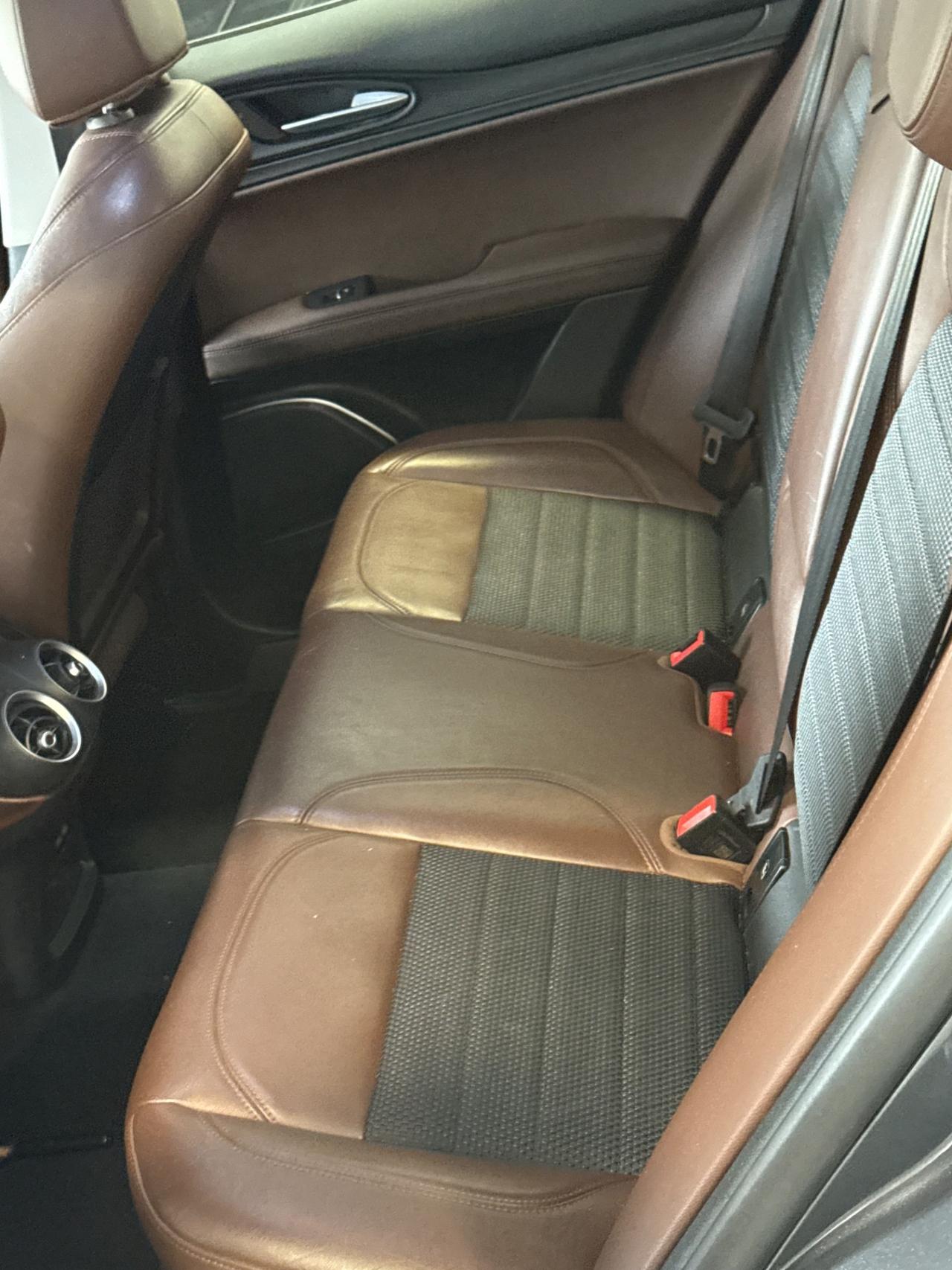 Alfa Romeo Stelvio 2.2 Turbodiesel 180 CV AT8 RWD Super