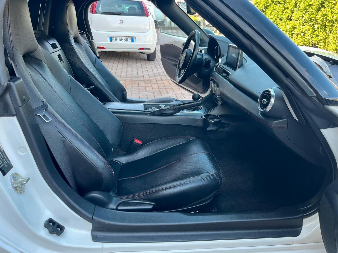 Mazda MX-5 2.0L Skyactiv-G Sport