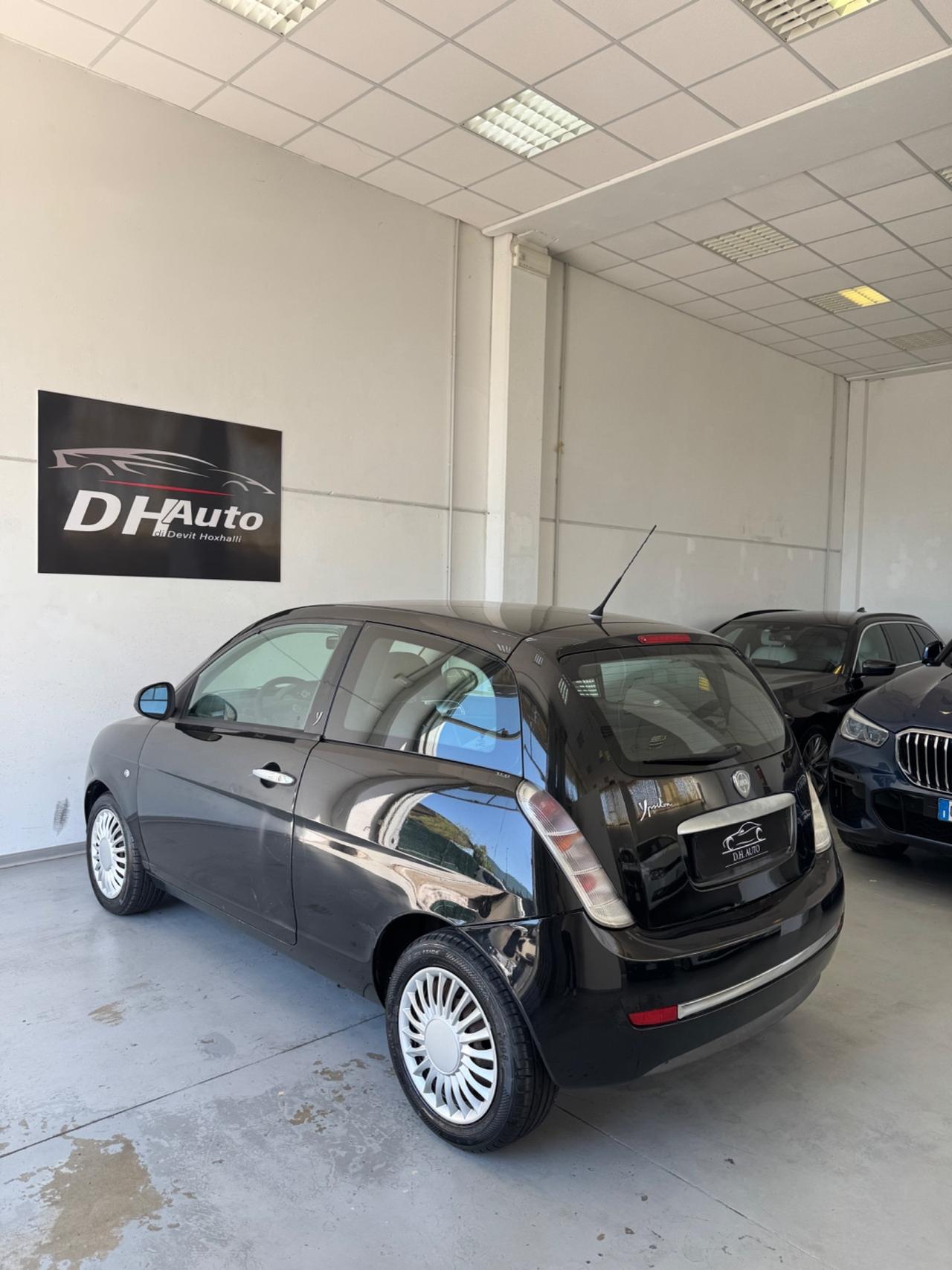 Lancia Ypsilon 1.2 69 CV Platinum