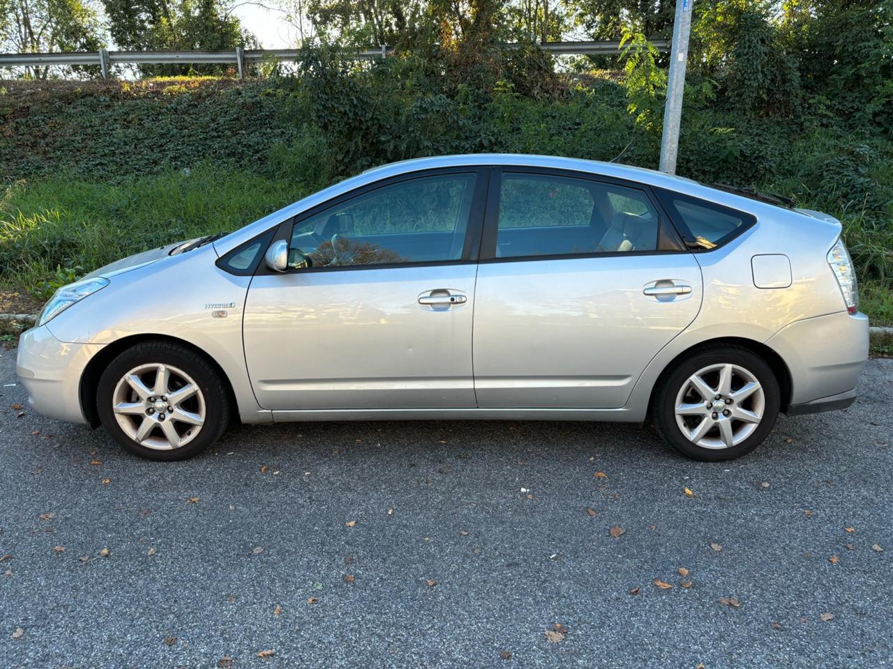 Toyota Prius 1.5i 16V - Ibrida