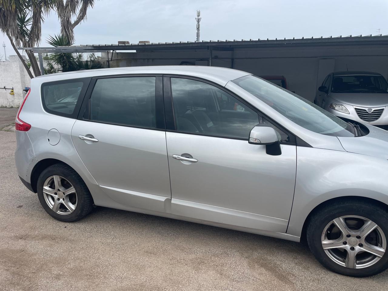 Renault Scenic Scénic XMod 1.5 dCi 110CV S&S Bose 7 posti