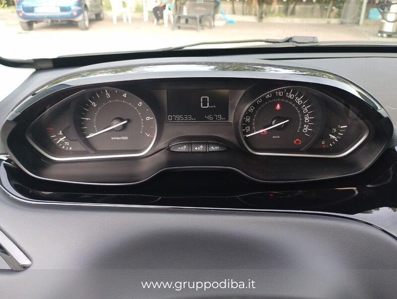 Peugeot 208 I 2015 Benzina 5p 1.2 puretech Active 82cv