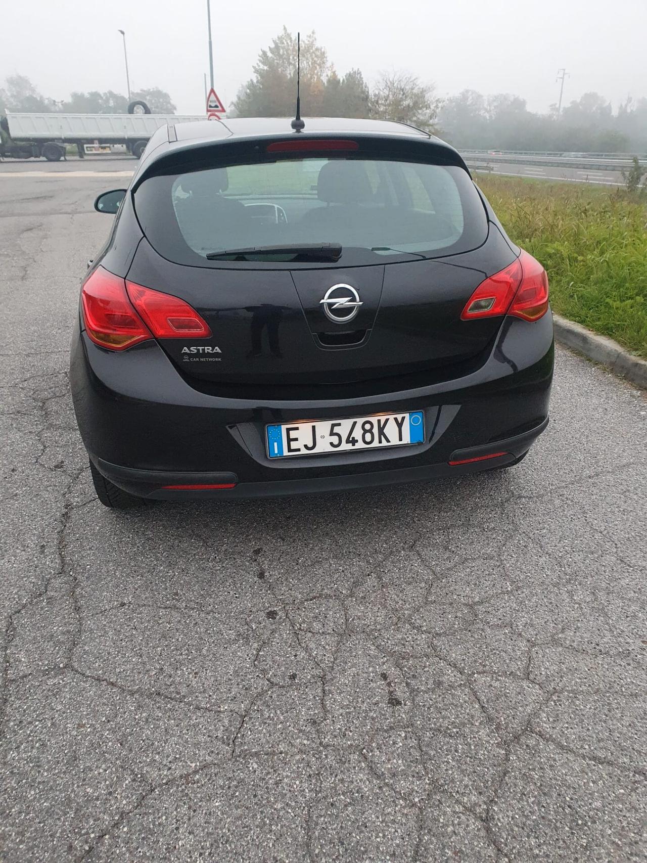 Opel Astra 1.4 100CV 5 porte Elective