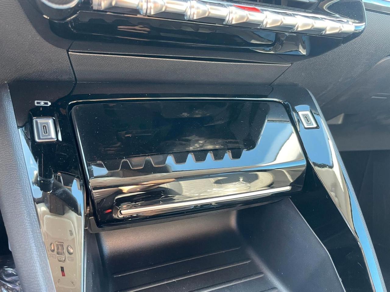 Peugeot 208 Hybrid 110 e-DCS6 Allure