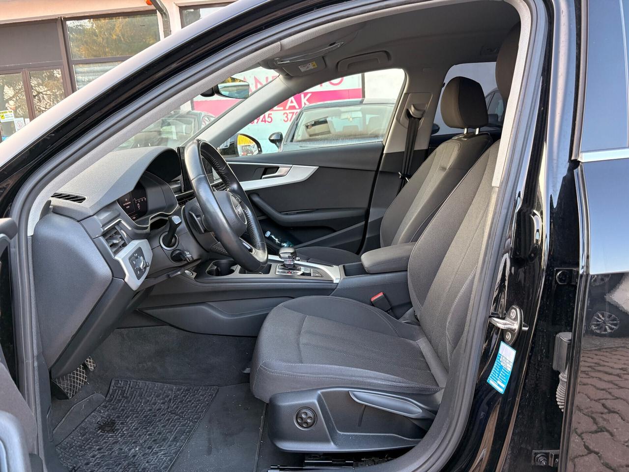 Audi A4 Avant 40 TDI S tronic line edition