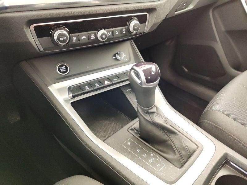 Audi Q3 1.5 35 TFSI Business Advanced