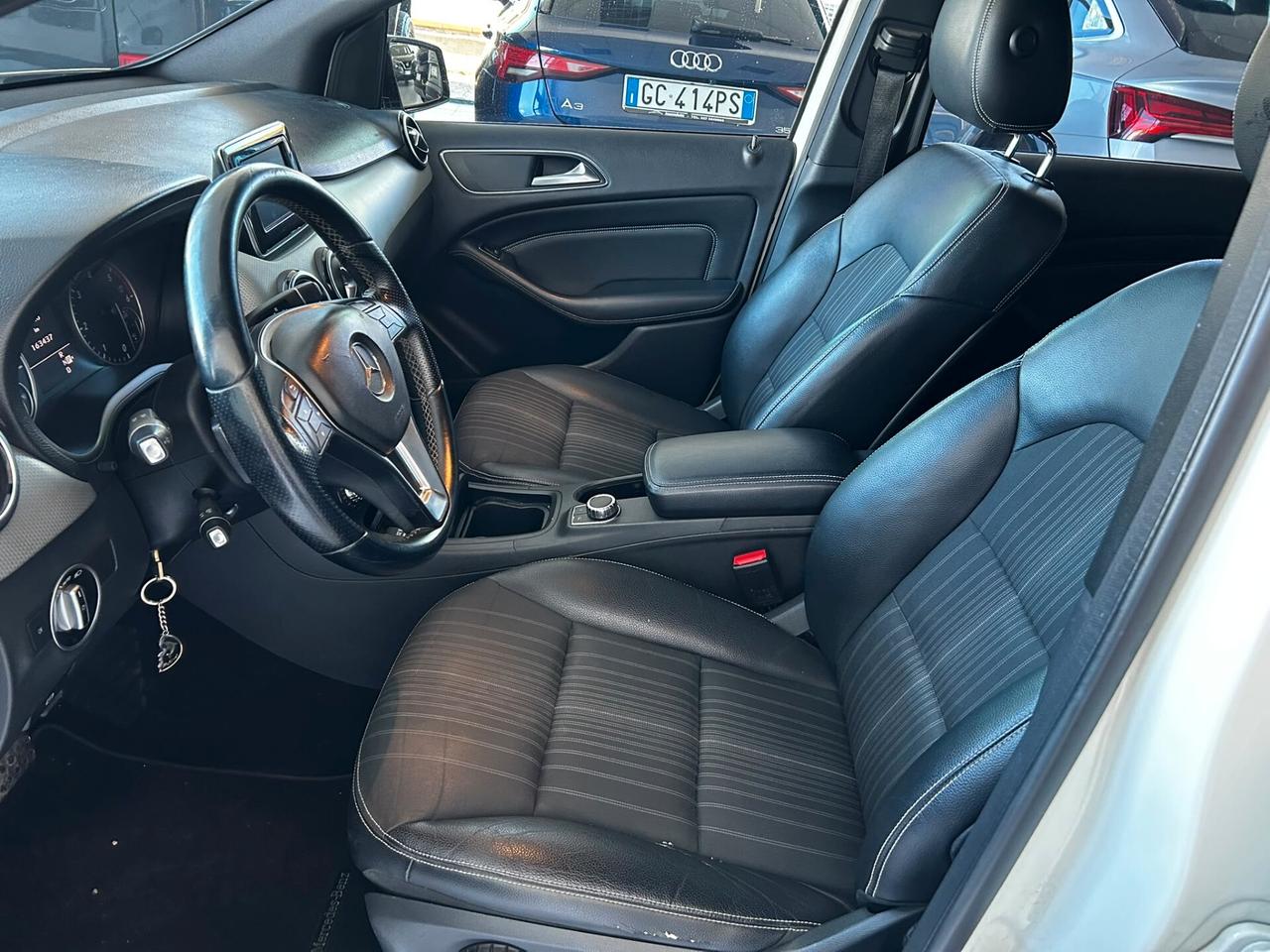 Mercedes B 180 CDI Premium x neo 2012