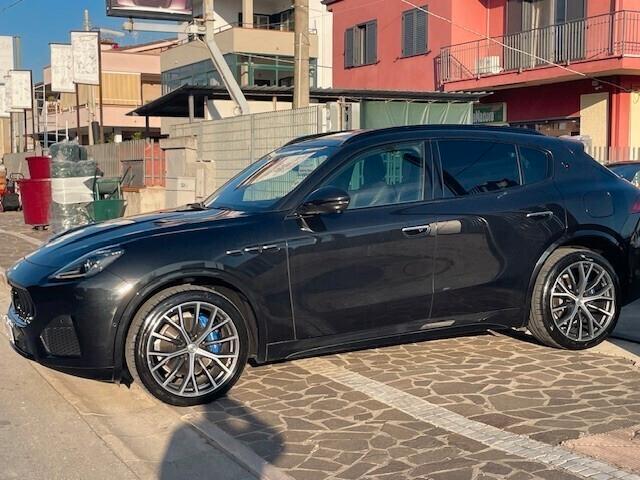 Maserati Grecale MHEV 330 CV AWD Modena