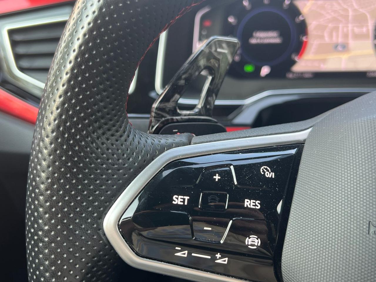 Volkswagen Polo GTI 2.0 TSI GTI #10534