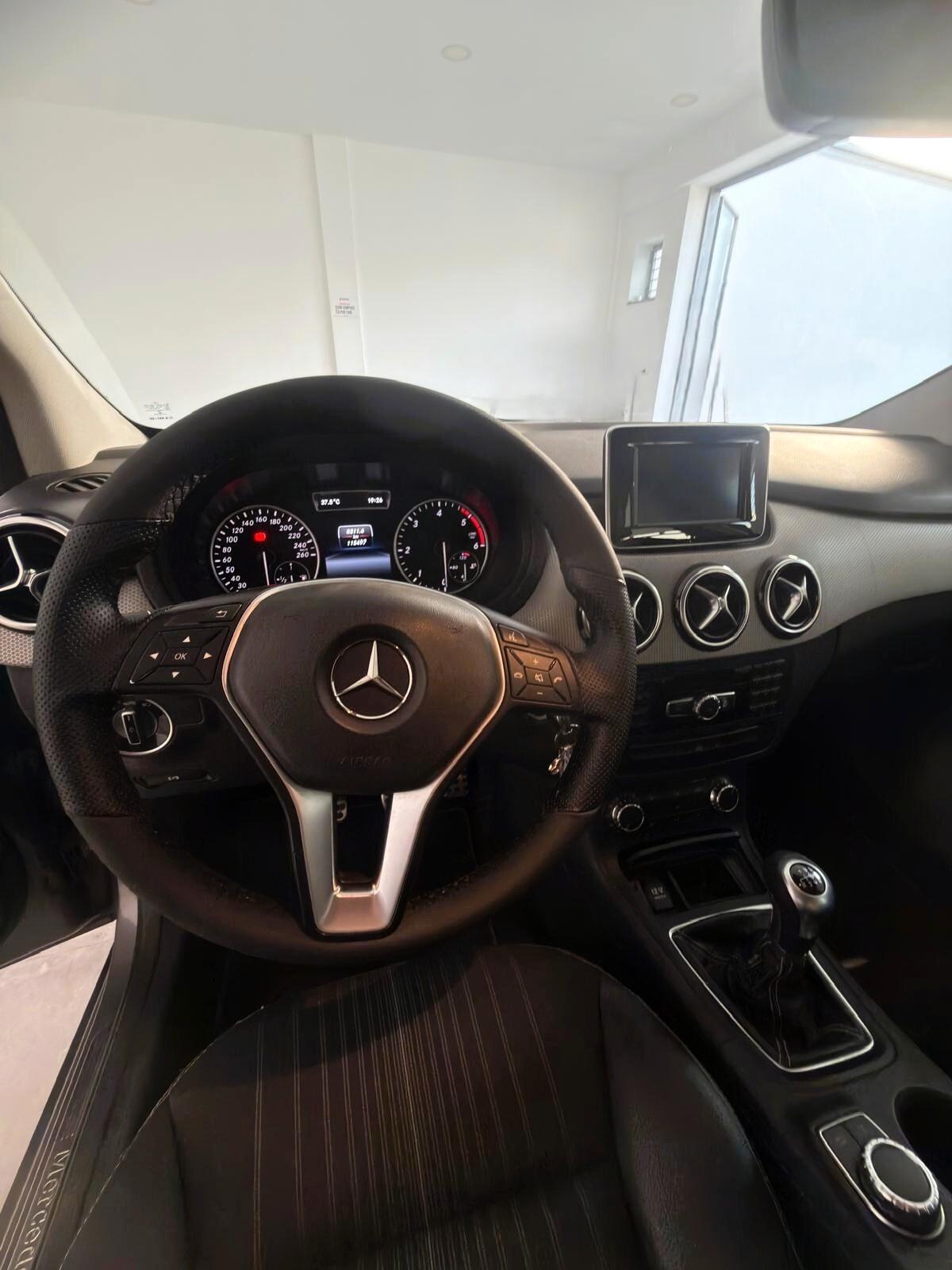 Mercedes B 180 CDI Premium da Vetrina