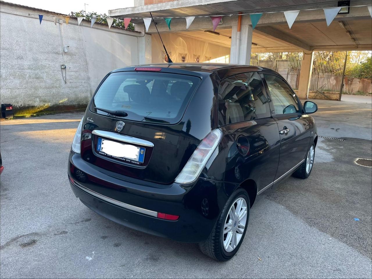 Lancia Ypsilon 1.2 69 CV Unyca full dal nord Italia