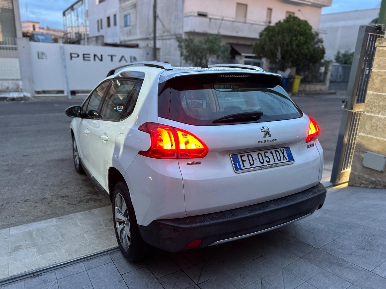 Peugeot 2008 BlueHDi 92 cv ALLURE-2016/CLIMA/SENSORI